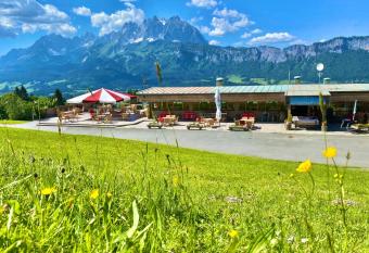 Hochfeldalm has Balcony rooms