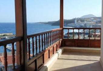 Luminoso y amplio apto. Inmejorable ubicaci  n has Balcony rooms