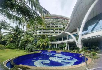 Forest city                               -       has Balcony rooms