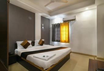 Hotel YO 94 has Balcony rooms