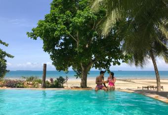 Mangrove Lodge has Balcony rooms