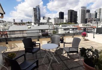 Appartement avec Terrasse    Puteaux 92 has Balcony rooms