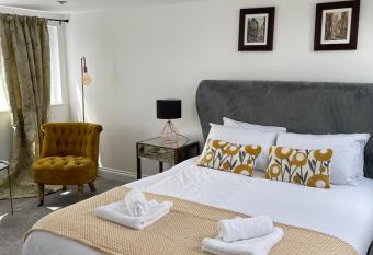 Cowley Road Stay allows 18 year olds to book a room