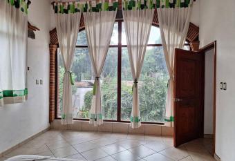 Hermosa casa de adobe en Tepoztl  n has Balcony rooms