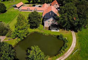 Landgut Rastede Hostemost allows 18 year olds to book a room