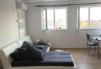 Heart Of Old Town Center has Smoking/Balcony rooms