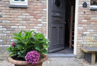 B&B Waardevol allows 18 year olds to book a room