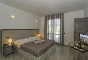 Hotel Lido Inn has Balcony rooms