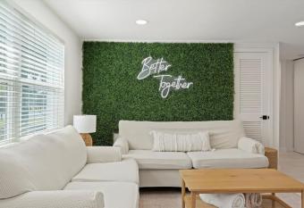 Casa Coco Updated Home Walking Distance to Beach allows 18 year olds to book a room