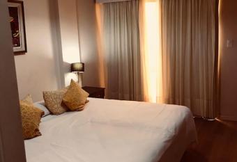 Hotel Siglo Sexto allows 18 year olds to book a room