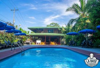 Hotel La Isla Inn has Balcony rooms