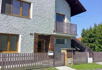 Ubytov  n   u Jany has Balcony rooms