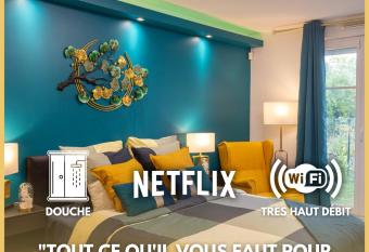 LILYA HOUSE has Balcony rooms