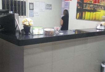 Hotel Hawai allows 18 year olds to book a room