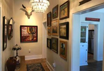 The David Darling House in the Art District has Balcony rooms