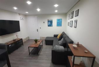 Zuvillaga 14 has Balcony rooms