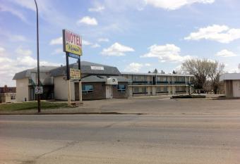 Rainbow Motel allows 18 year olds to book a room