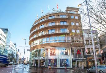 Leonardo Hotel Utrecht City Center has Balcony rooms