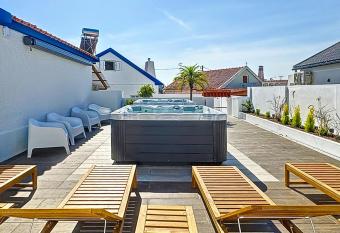 Maty s place has rooms with a private hot tub