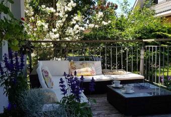 Birutes Apartments has Balcony rooms