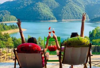 Tara Land Lake has Balcony rooms