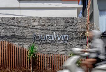 Fouralivin has Balcony rooms