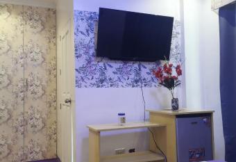 Dew Forest - Romblon Airport Hotel has Balcony rooms