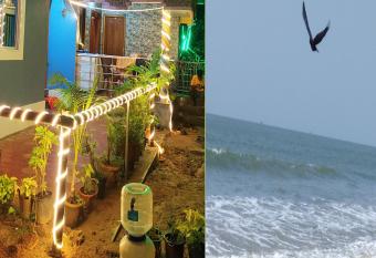 Ratnakar Arundekar Home Stay In Beach Side has Balcony rooms