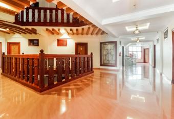 Collection O Rb Palace allows 18 year olds to book a room