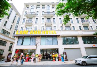 LAM ANH HOTEL 5 HIM LAM V   N PH  C has Balcony rooms