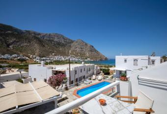 Mosha Pension has Balcony rooms