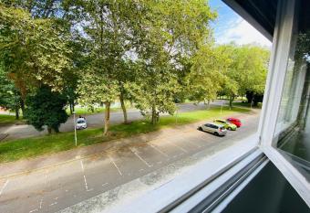 Appartement T4 Madoumier has Balcony rooms