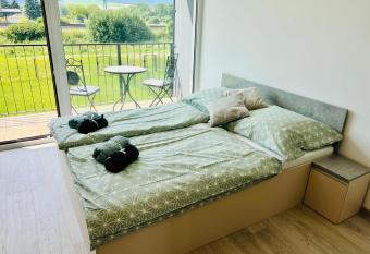 Komfortn   apartmn  n bl  zko centra LM has Balcony rooms