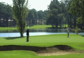 Aroeira Golf has Balcony rooms