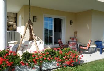 Appartment Schwarzenauer has Balcony rooms