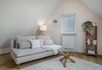 Ferienwohnung Annele allows 18 year olds to book a room