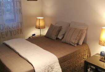 Dans maison Appartement avec cour ferm  e pour motos ou voiture has Balcony rooms