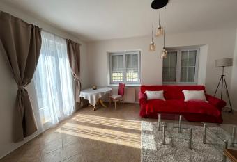 Apartm  n Sv  tkov 21 has Balcony rooms