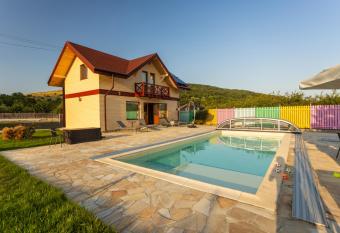 Casa TaMi has Balcony rooms