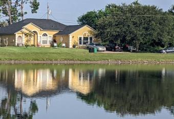 Port Saint Lucie A Little Piece Of Heaven allows 18 year olds to book a room