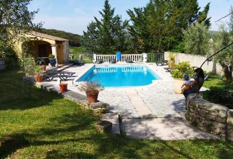 Mas de Lassagne allows 18 year olds to book a room