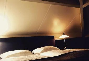 Bed and Breakfast De Biesbosch - in  t Riet has Balcony rooms