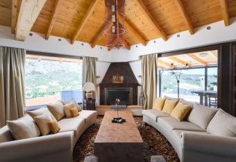 Archanes The Loft allows 18 year olds to book a room