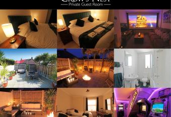 The Crow s Nest has Balcony rooms