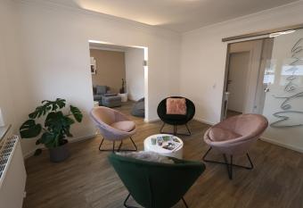 Ferienhaus Alte Ma  schneiderei has Balcony rooms