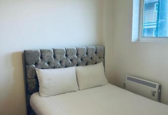 NANCY 1 allows 18 year olds to book a room