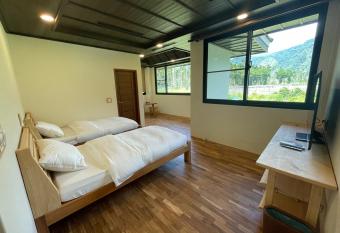             -                          plum winery guesthouse allows 18 year olds to book a room