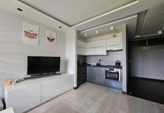 Apartament w centrum miasta z balkonem has Balcony rooms