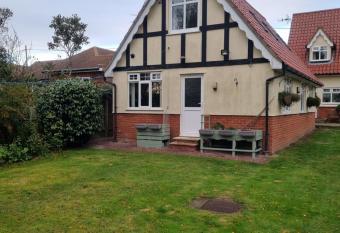 Maisonette in Suffolk allows 18 year olds to book a room