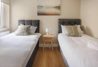 Stunning property in the heart of Portrush allows 18 year olds to book a room